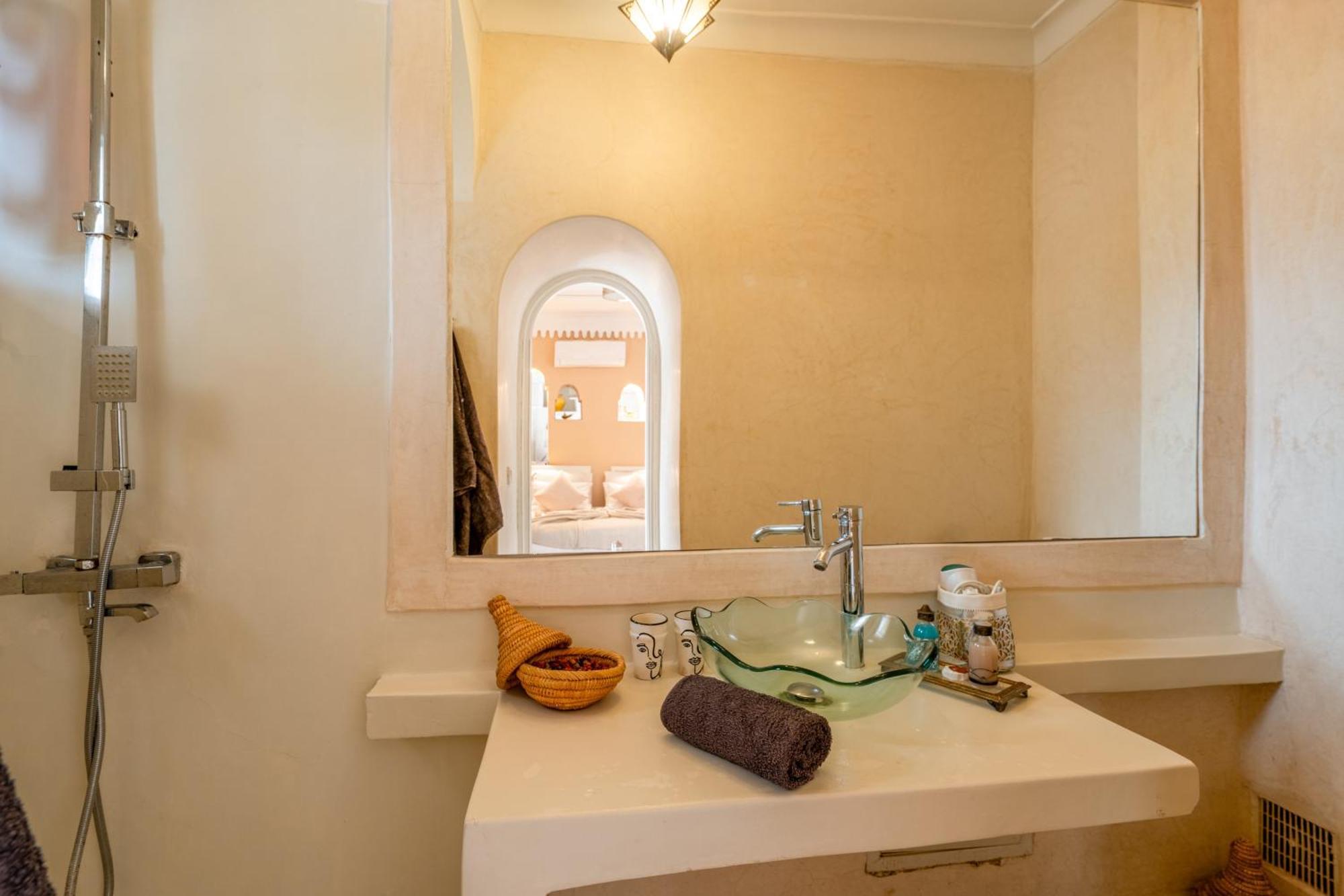 RIAD AWINATI Location Privatisée Marrakesh Esterno foto